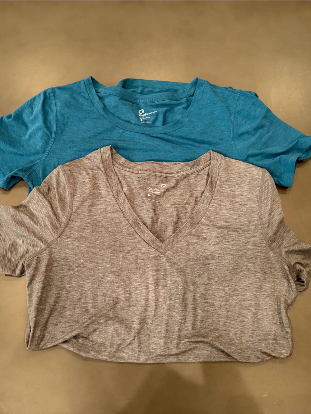 GapFit Breathe..Lot of 2 women’s Maternity Tees in Teal and Gray - Short Sleeve